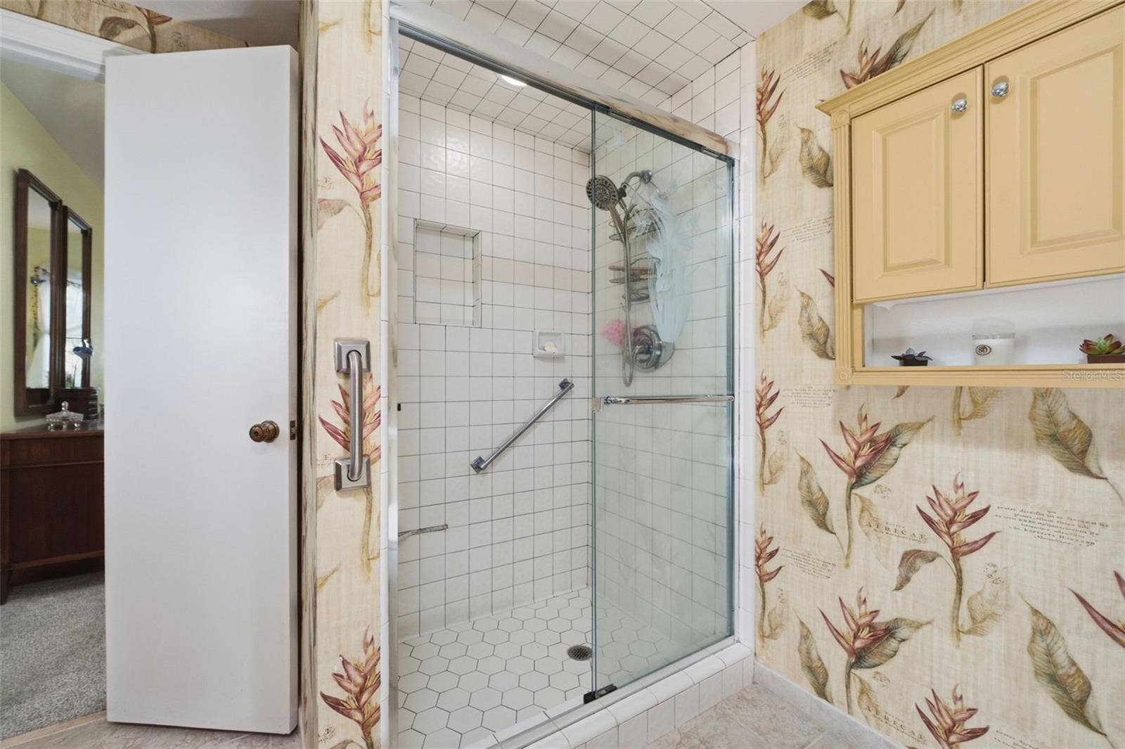 844 MAGELLAN DRIVE, Sarasota, FL 34243 844 MAGELLAN DRIVE, Sarasota, FL 34243
