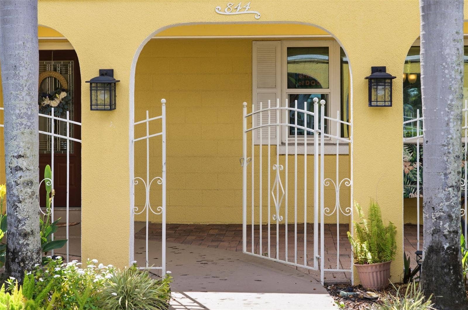 844 MAGELLAN DRIVE, Sarasota, FL 34243 844 MAGELLAN DRIVE, Sarasota, FL 34243