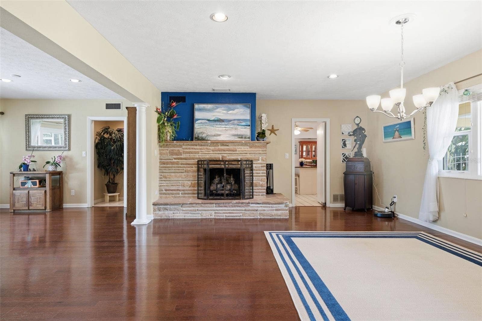 844 MAGELLAN DRIVE, Sarasota, FL 34243 844 MAGELLAN DRIVE, Sarasota, FL 34243