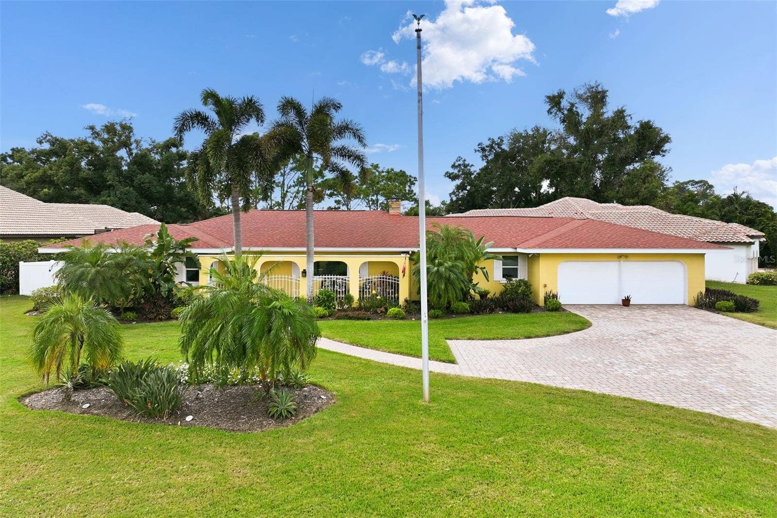 844 MAGELLAN DRIVE, Sarasota, FL 34243 844 MAGELLAN DRIVE, Sarasota, FL 34243