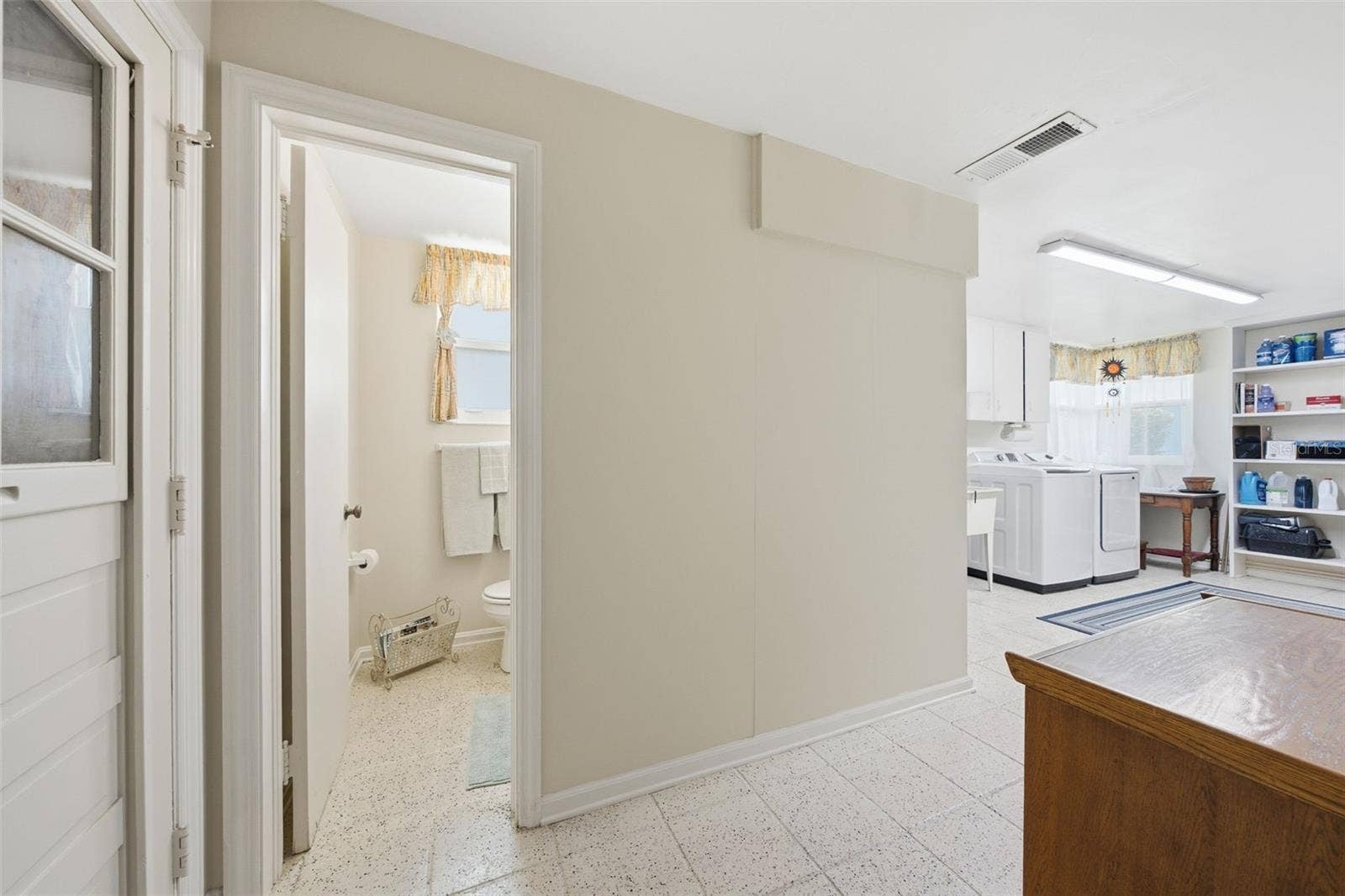 844 MAGELLAN DRIVE, Sarasota, FL 34243 844 MAGELLAN DRIVE, Sarasota, FL 34243