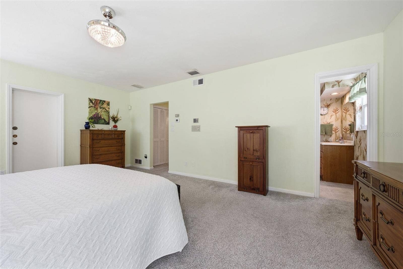 844 MAGELLAN DRIVE, Sarasota, FL 34243 844 MAGELLAN DRIVE, Sarasota, FL 34243