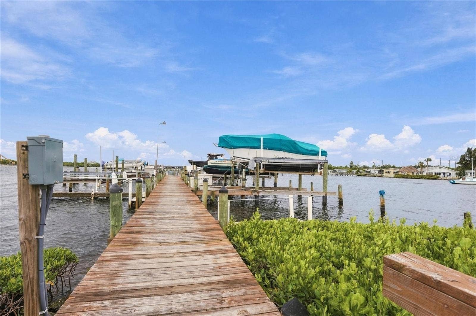 3 COLUMBIA STREET, Bradenton, FL 34208 3 COLUMBIA STREET, Bradenton, FL 34208