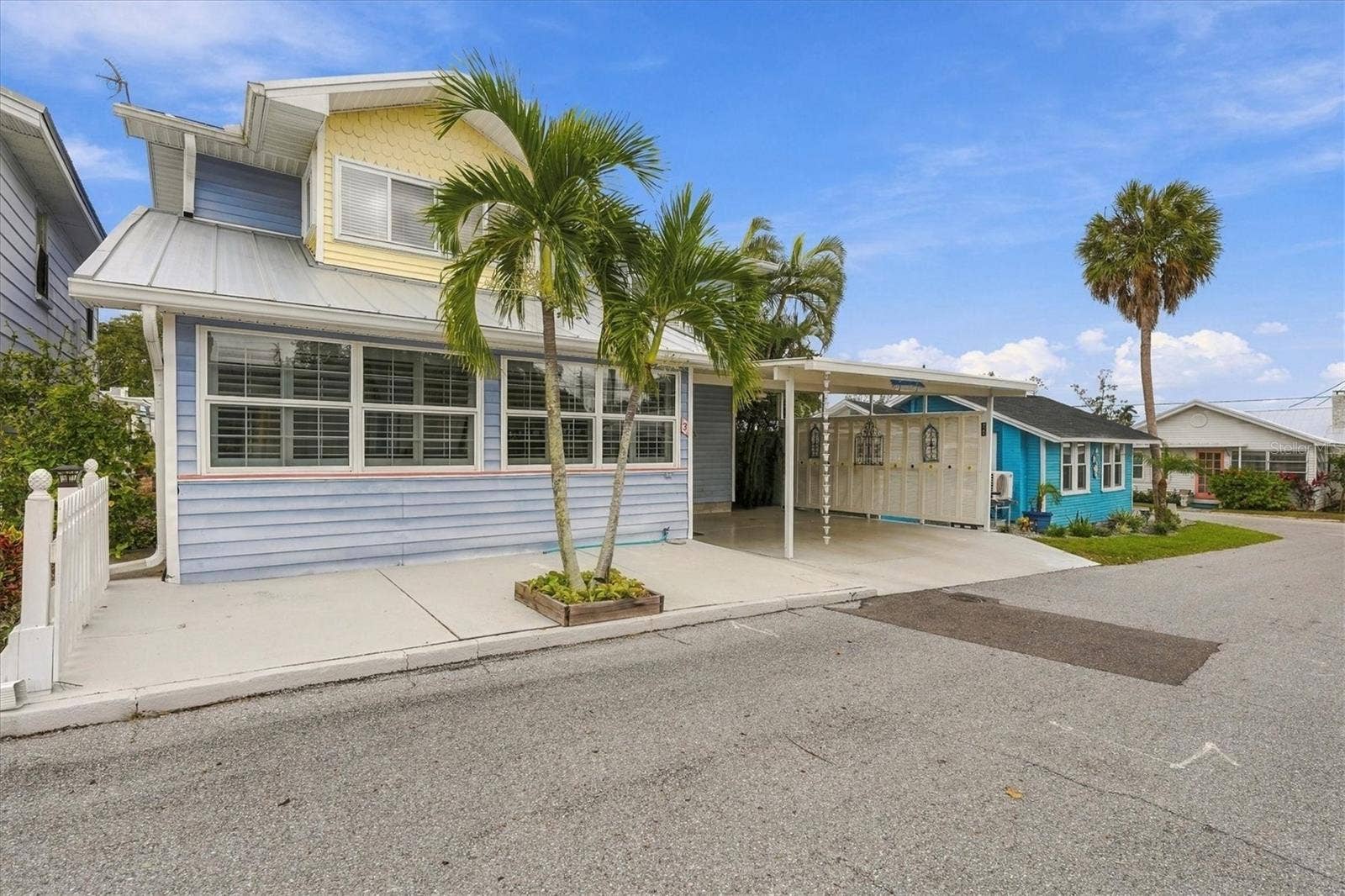 3 COLUMBIA STREET, Bradenton, FL 34208 3 COLUMBIA STREET, Bradenton, FL 34208