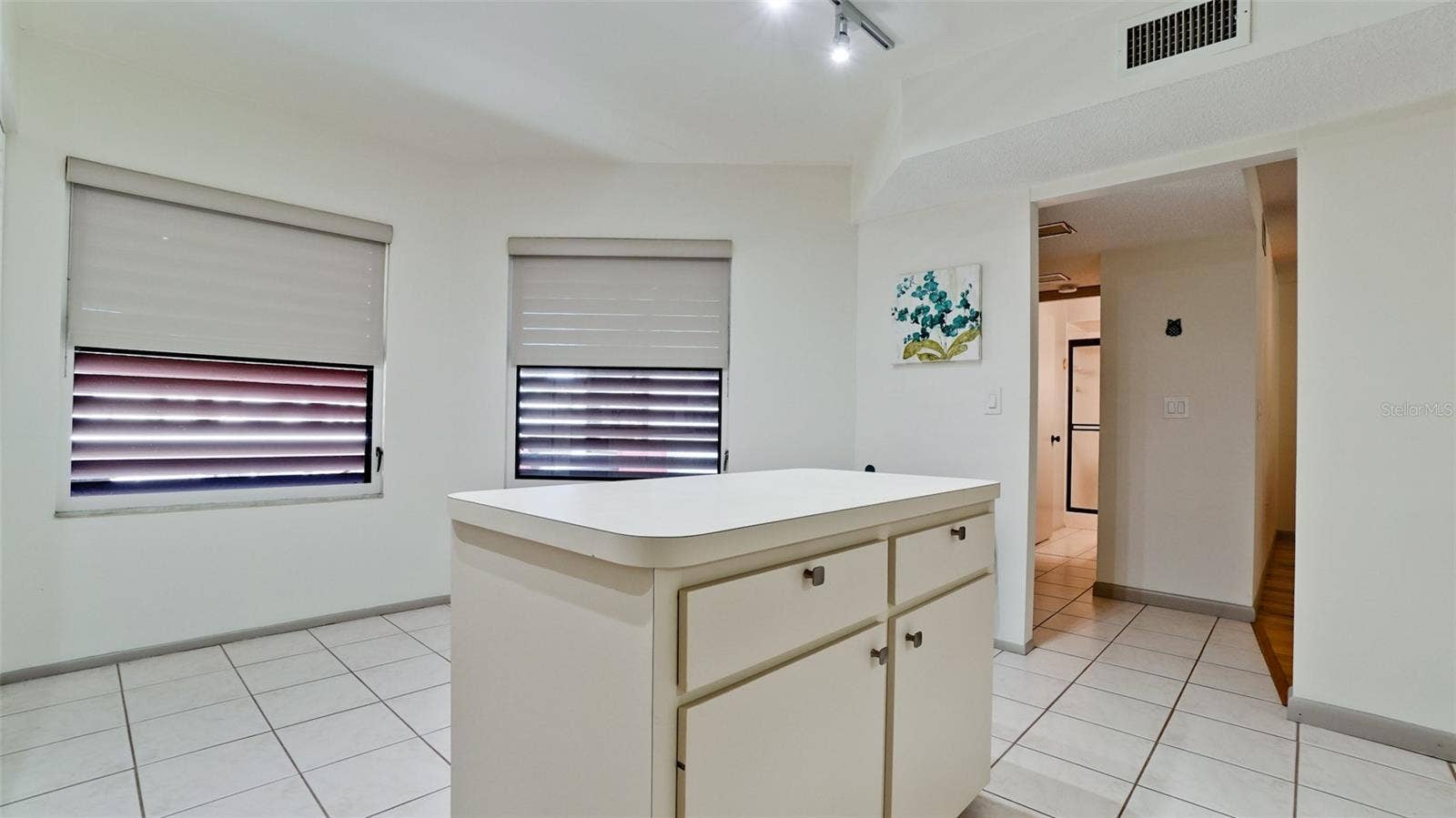 402 SPRING LAKES BOULEVARD, #402, Bradenton, FL 34210 402 SPRING LAKES BOULEVARD, #402, Bradenton, FL 34210