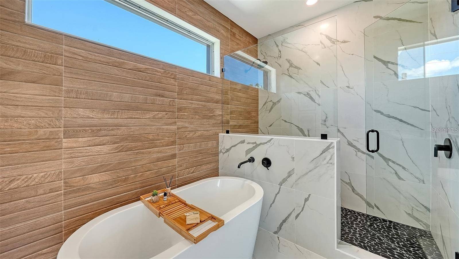 8800 MIDNIGHT PASS ROAD, Sarasota, FL 34242 Primary bathroom