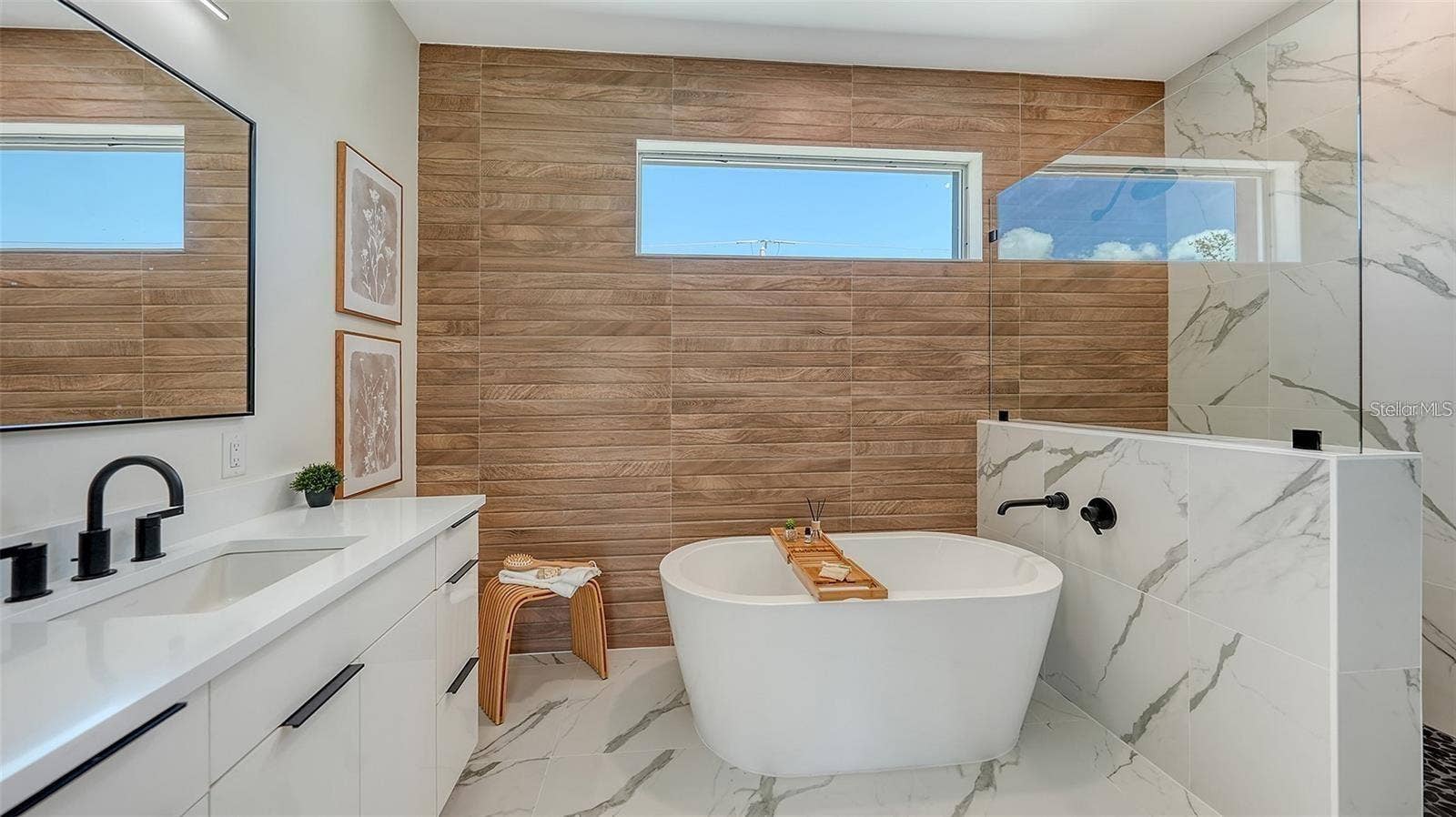 8800 MIDNIGHT PASS ROAD, Sarasota, FL 34242 Primary bathroom