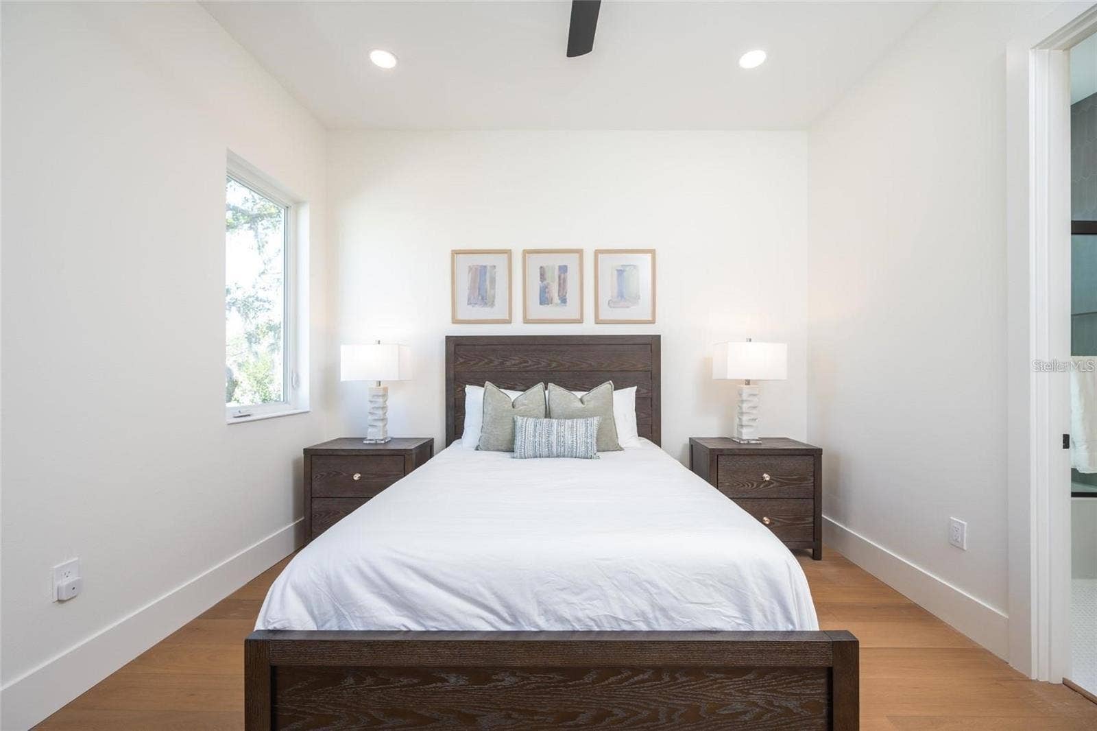 Guest bedroom