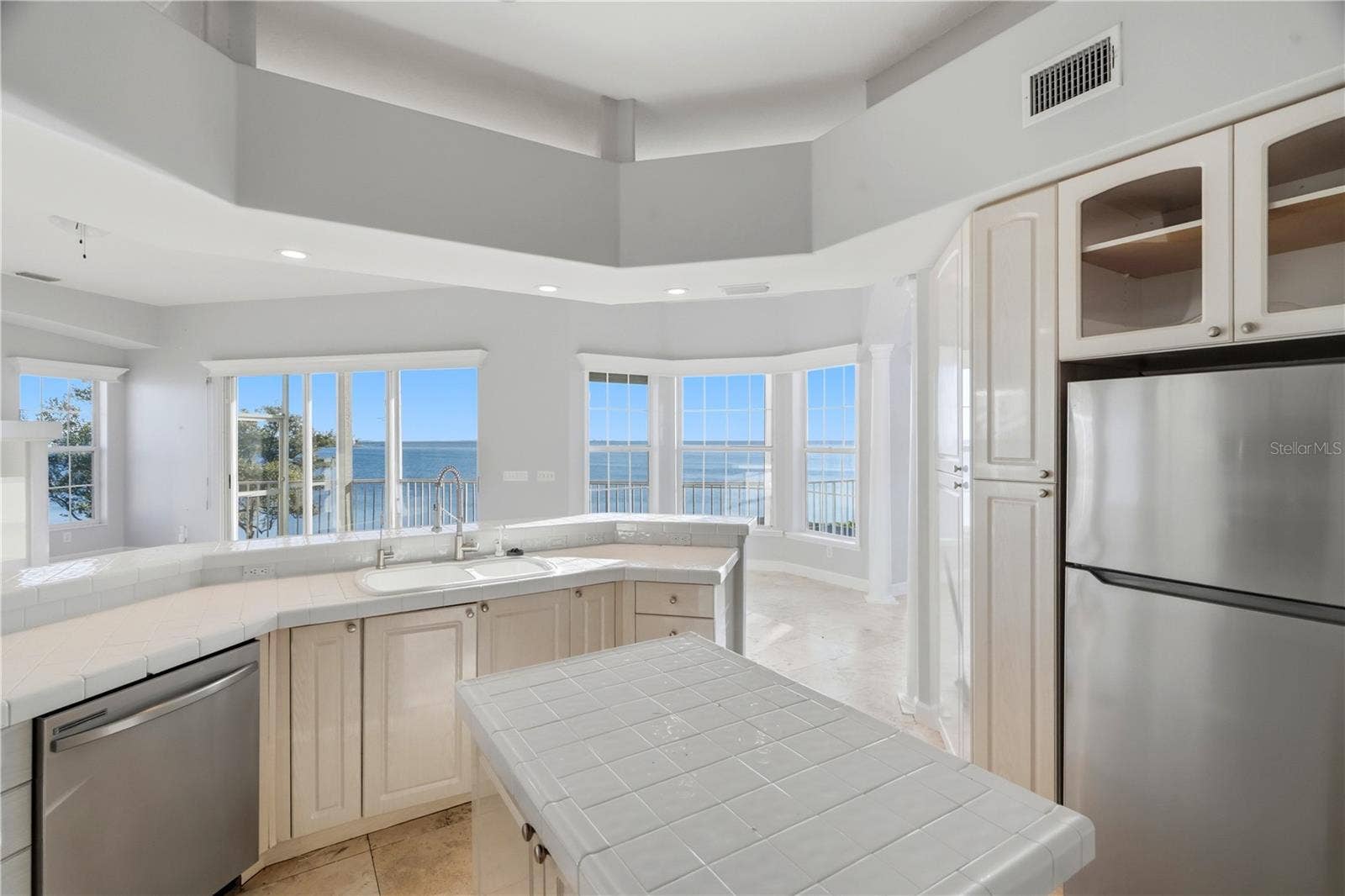 2041 HARBOUR WATCH CIRCLE, Tarpon Springs, FL 34689