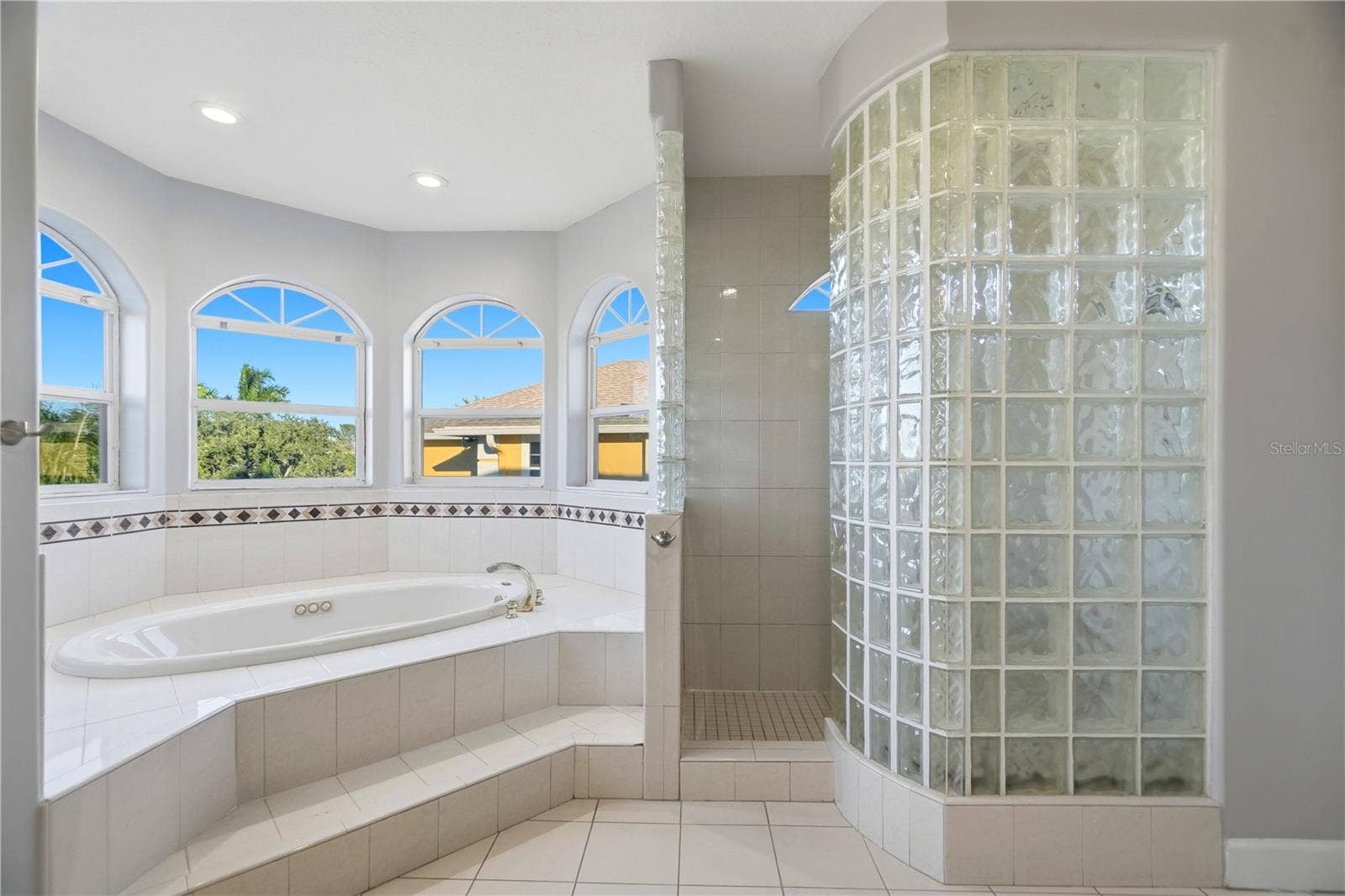 2041 HARBOUR WATCH CIRCLE, Tarpon Springs, FL 34689