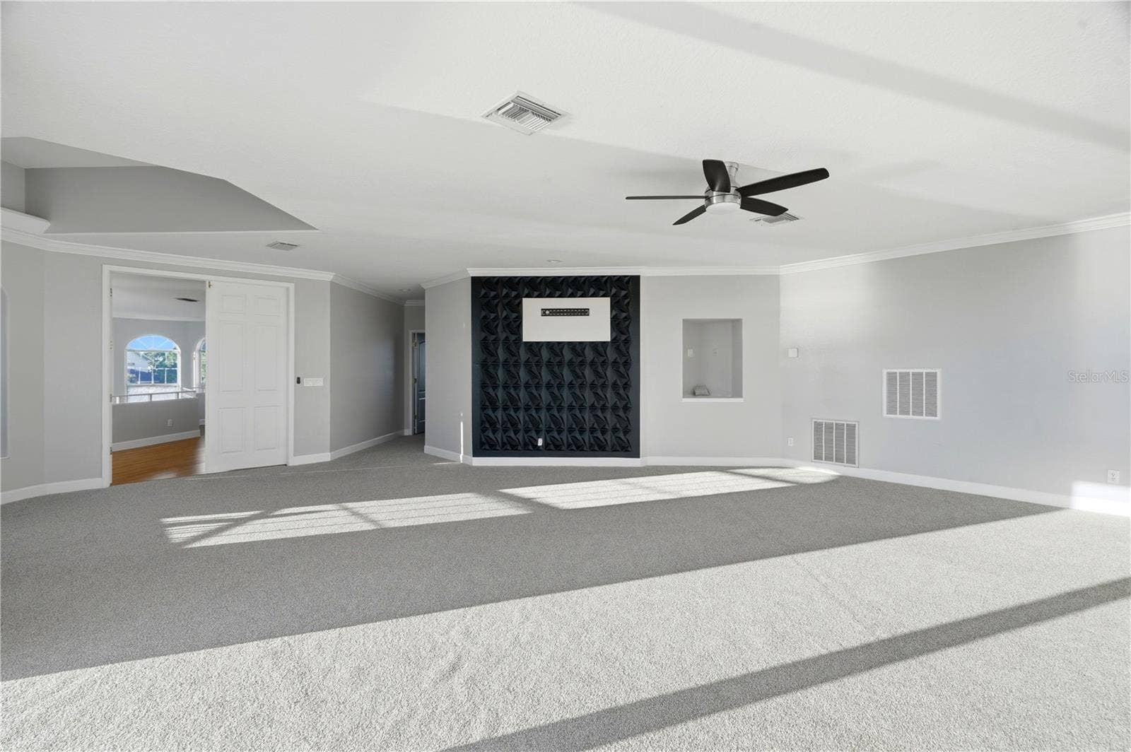 2041 HARBOUR WATCH CIRCLE, Tarpon Springs, FL 34689