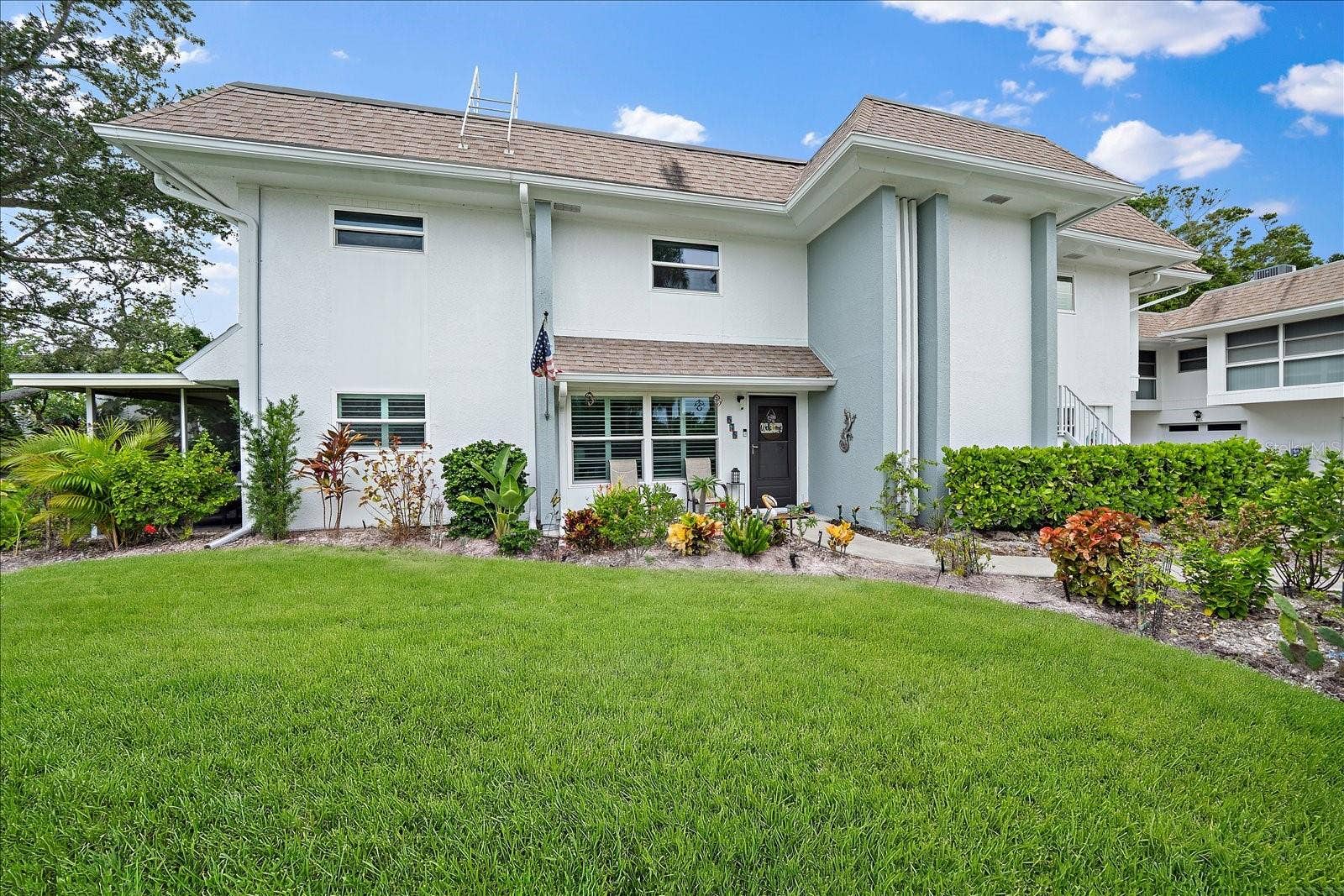 575 SUTTON PLACE, Longboat Key, FL 34228