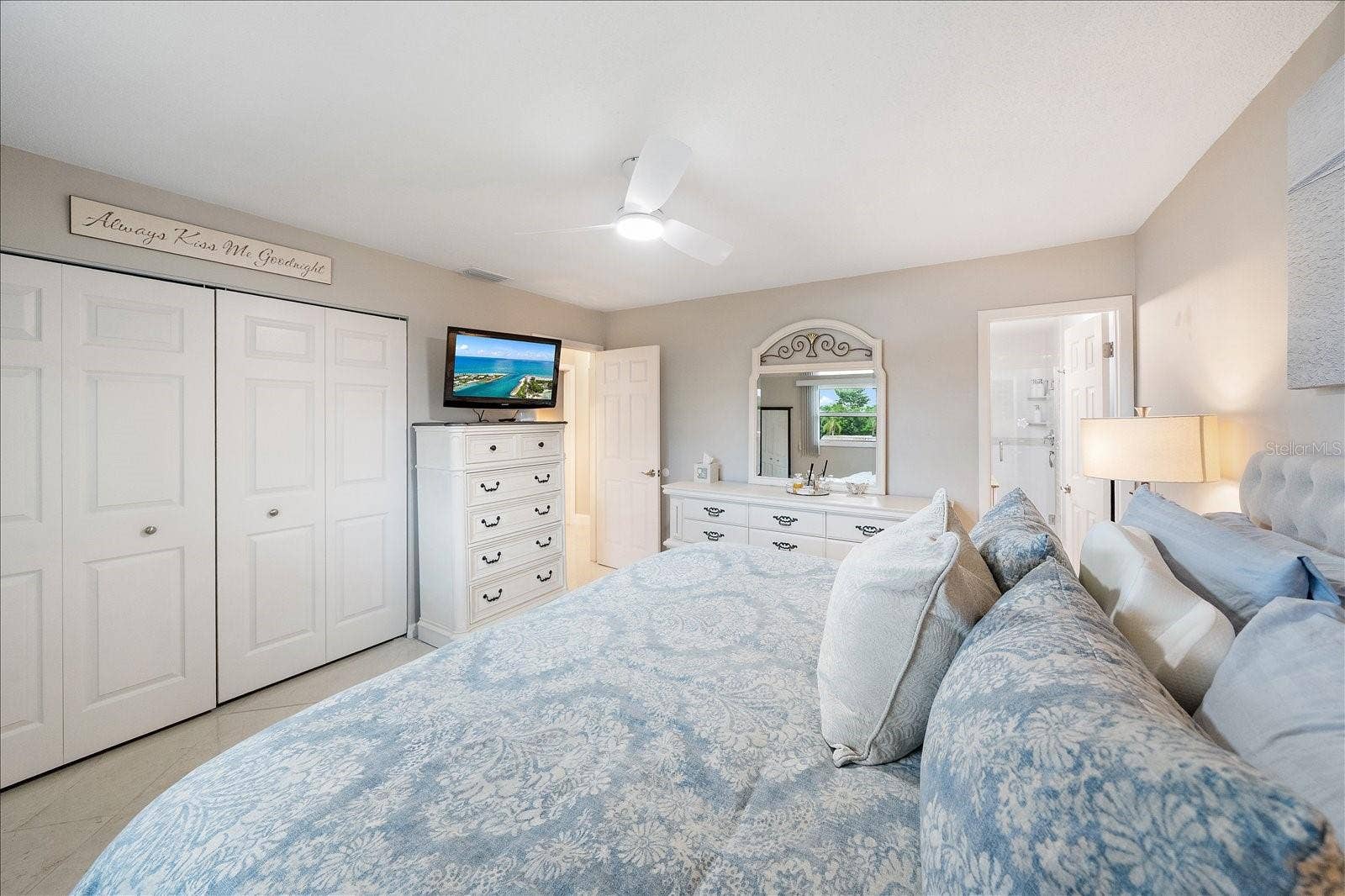 575 SUTTON PLACE, Longboat Key, FL 34228