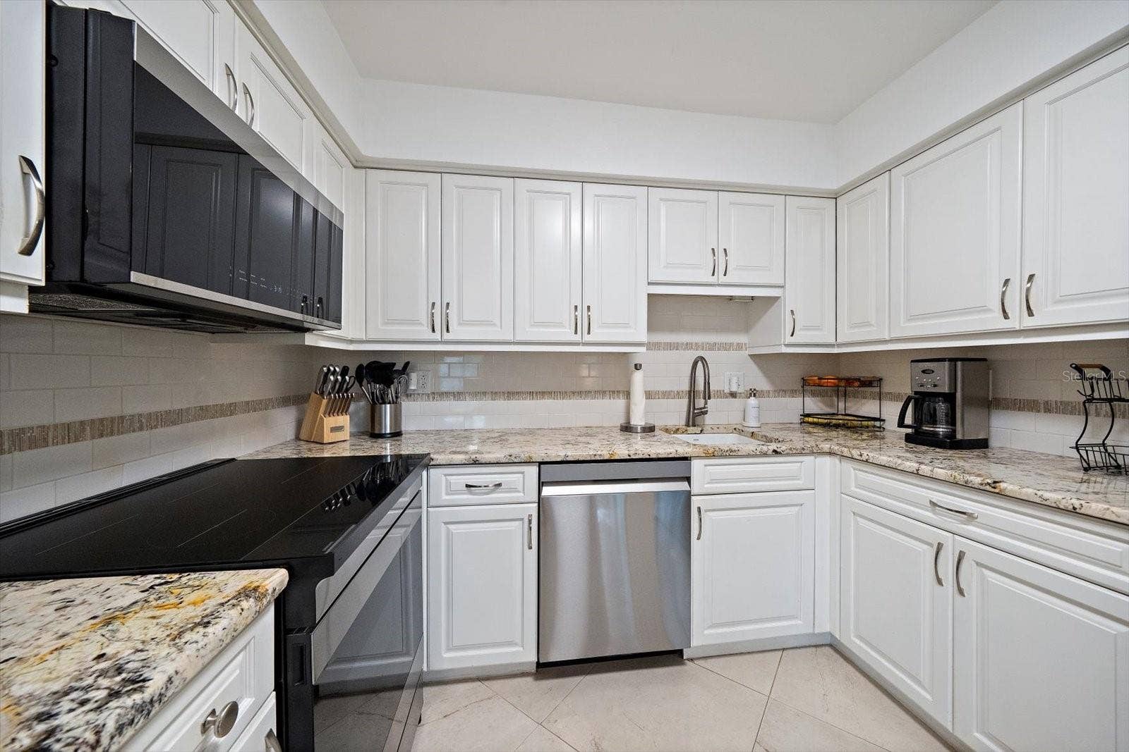 575 SUTTON PLACE, Longboat Key, FL 34228