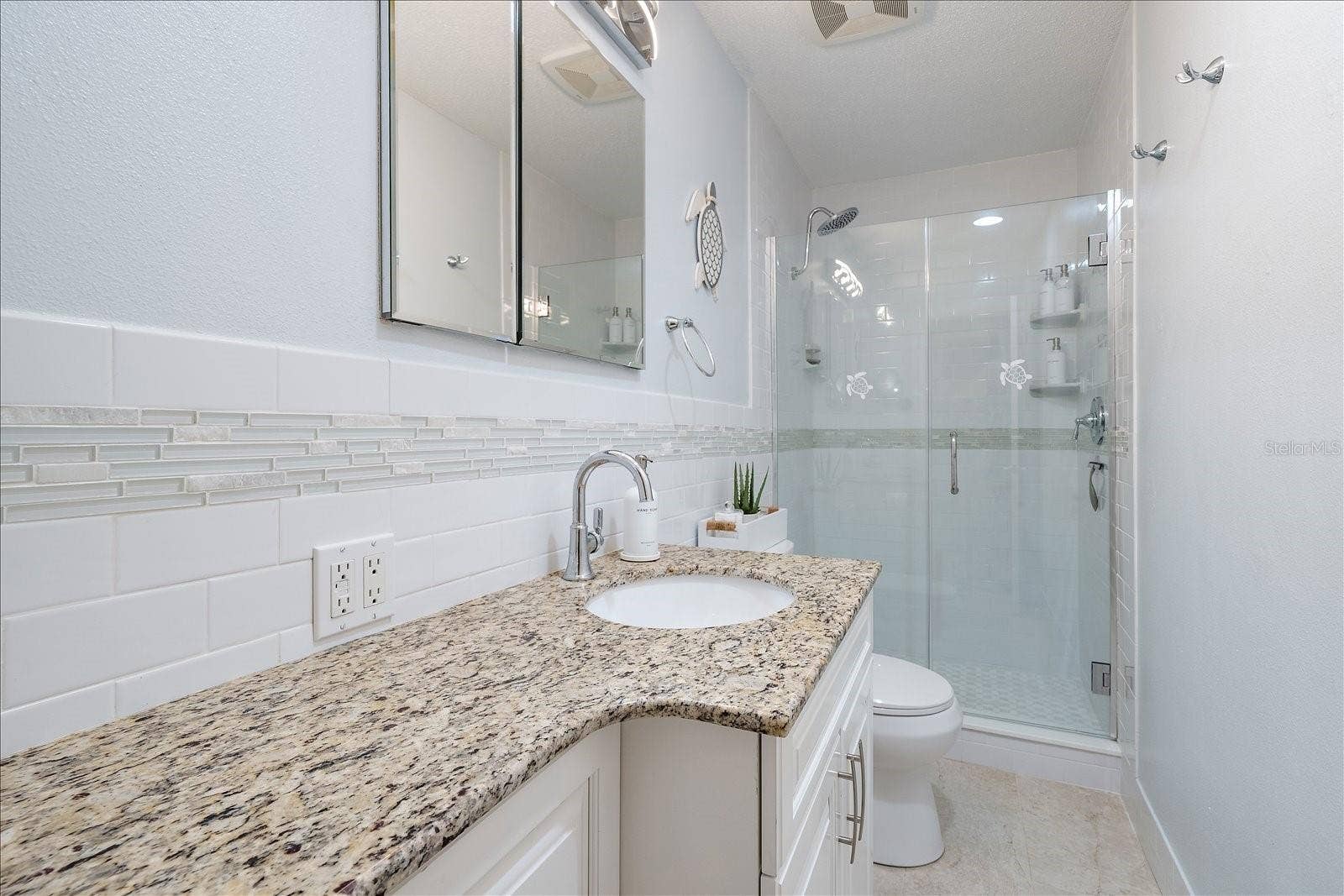 575 SUTTON PLACE, Longboat Key, FL 34228