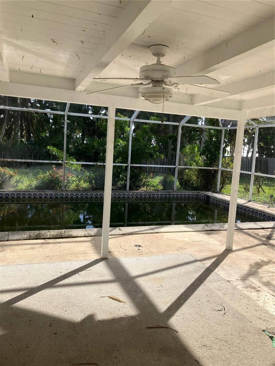 434 S SHORE DRIVE, Sarasota, FL 34234