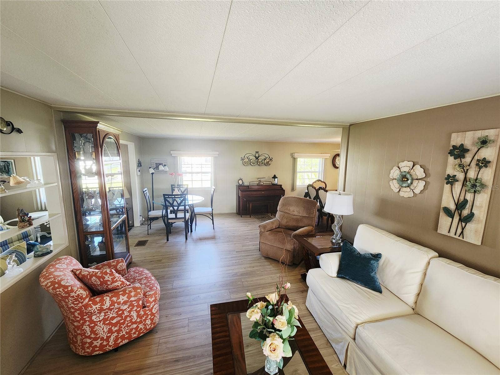 808 53RD AVENUE E, #7, Bradenton, FL 34203 808 53RD AVENUE E, #7, Bradenton, FL 34203