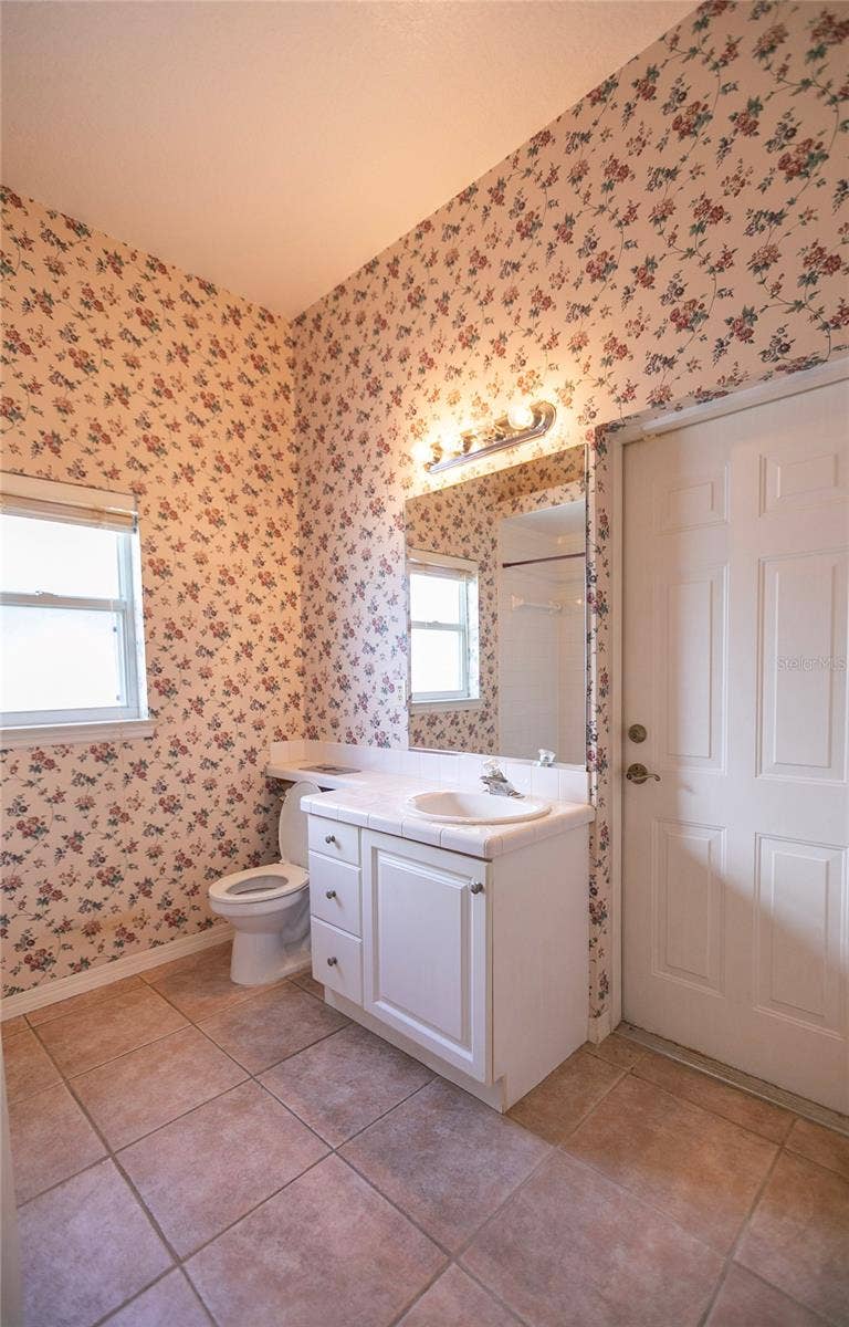 2009 84TH STREET CIRCLE NW, Bradenton, FL 34209 2009 84TH STREET CIRCLE NW, Bradenton, FL 34209