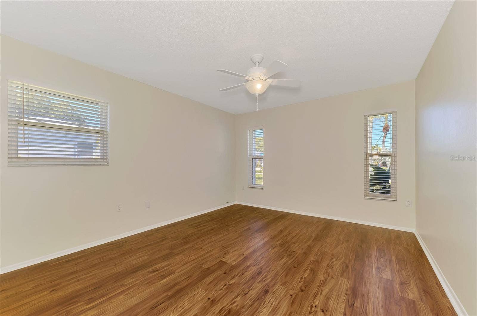 432 EDGEWOOD ROAD, Venice, FL 34293