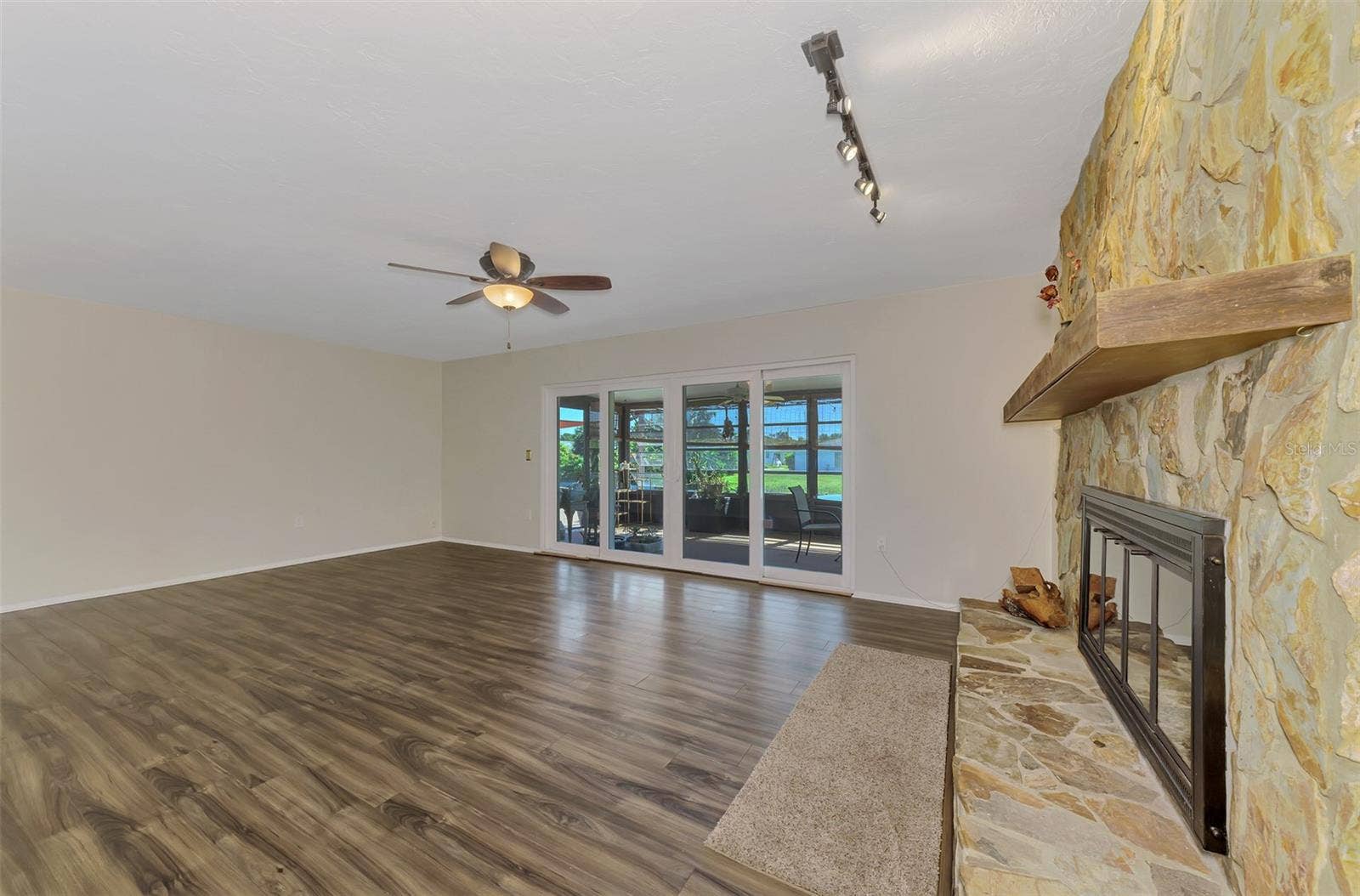 432 EDGEWOOD ROAD, Venice, FL 34293