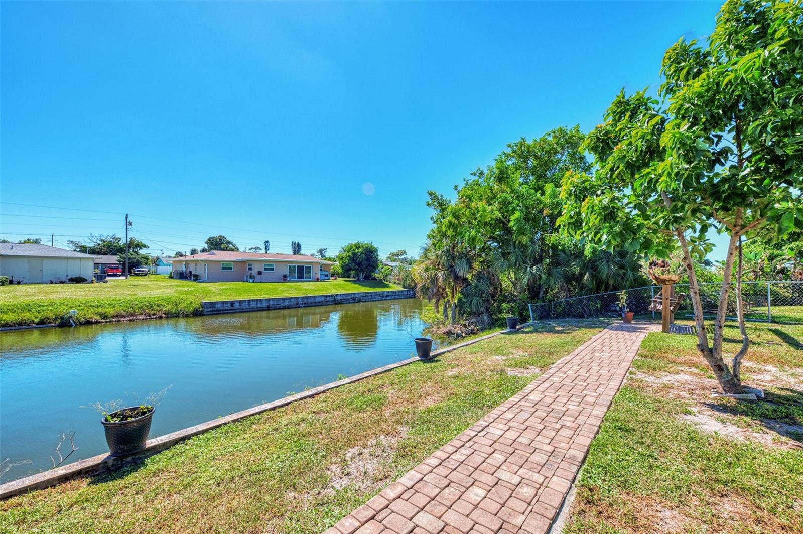 432 EDGEWOOD ROAD, Venice, FL 34293