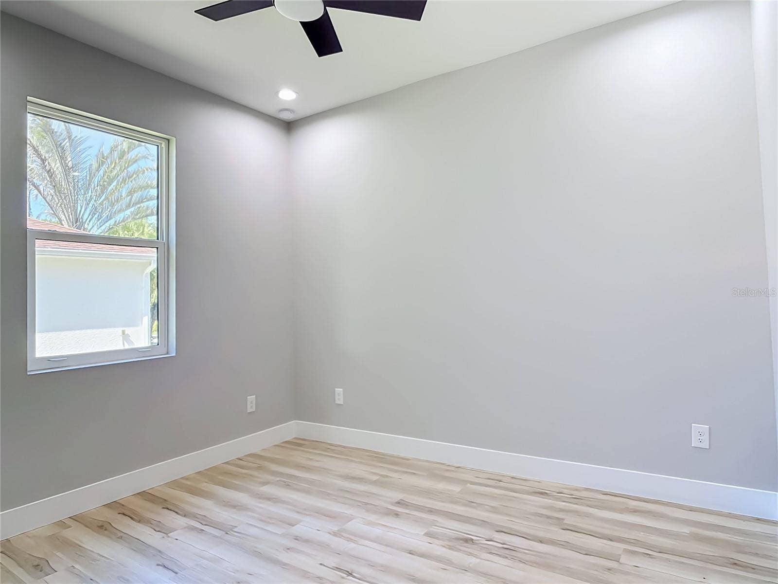 Bedroom 4/ Office/Den