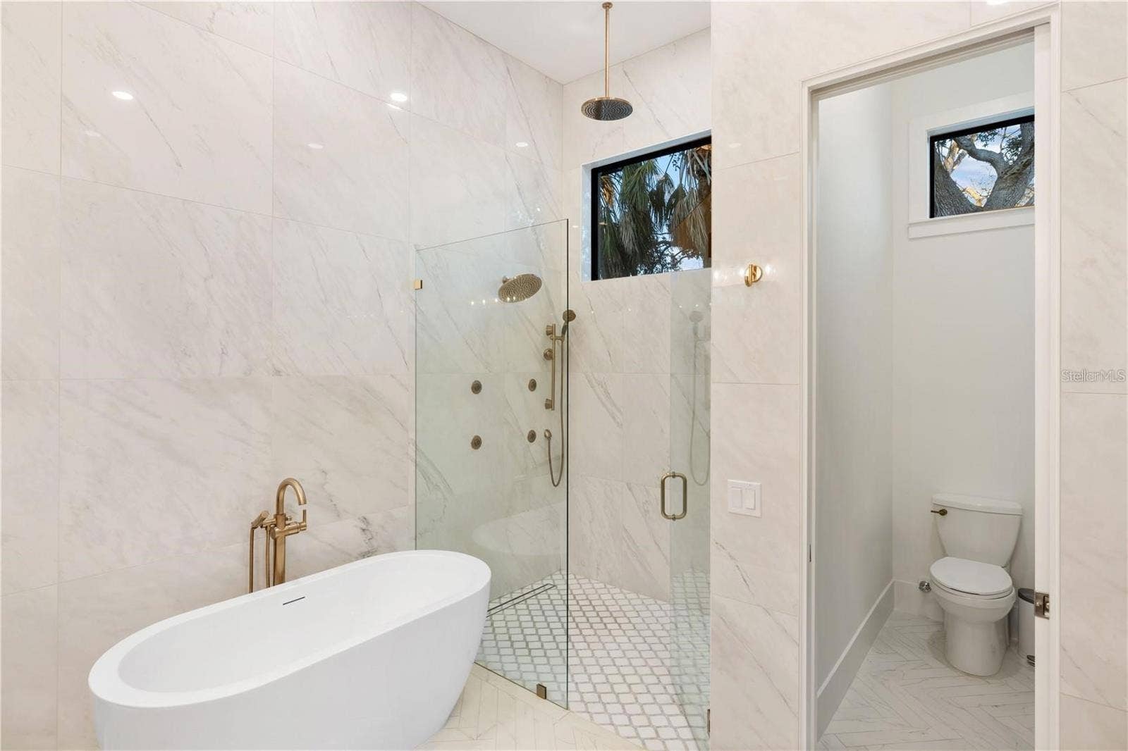 1800 WEBBER STREET, Sarasota, FL 34239