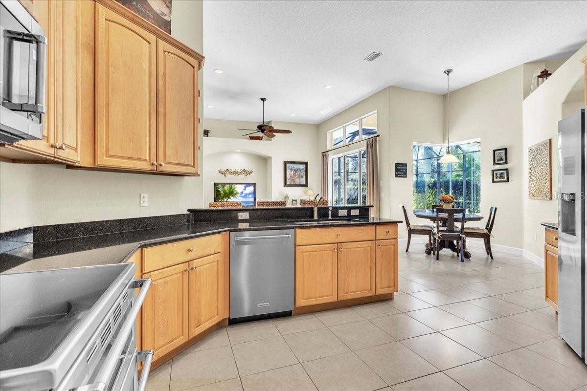 14724 2ND AVENUE CIRCLE NE, Bradenton, FL 34212