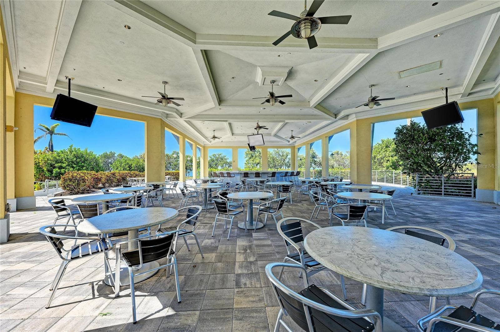 226 SAPPHIRE LAKE DRIVE, #201, Bradenton, FL 34209 226 SAPPHIRE LAKE DRIVE, #201, Bradenton, FL 34209