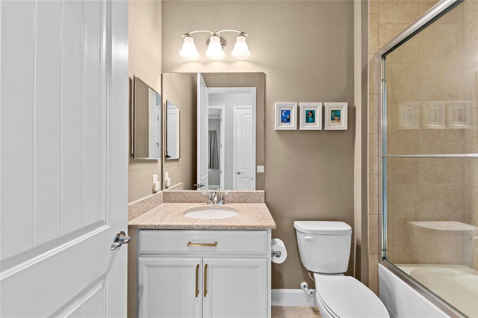 226 SAPPHIRE LAKE DRIVE, #201, Bradenton, FL 34209 226 SAPPHIRE LAKE DRIVE, #201, Bradenton, FL 34209