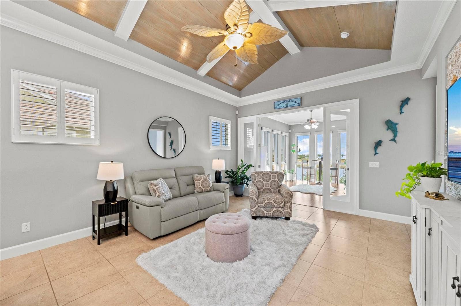 226 SAPPHIRE LAKE DRIVE, #201, Bradenton, FL 34209 226 SAPPHIRE LAKE DRIVE, #201, Bradenton, FL 34209