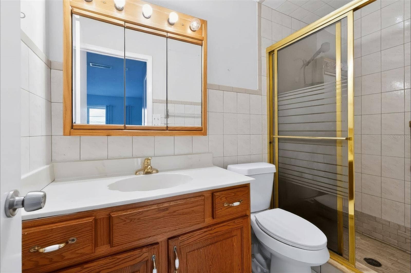1162 84TH TERRACE N, #D, St Petersburg, FL 33702 Primary Bath