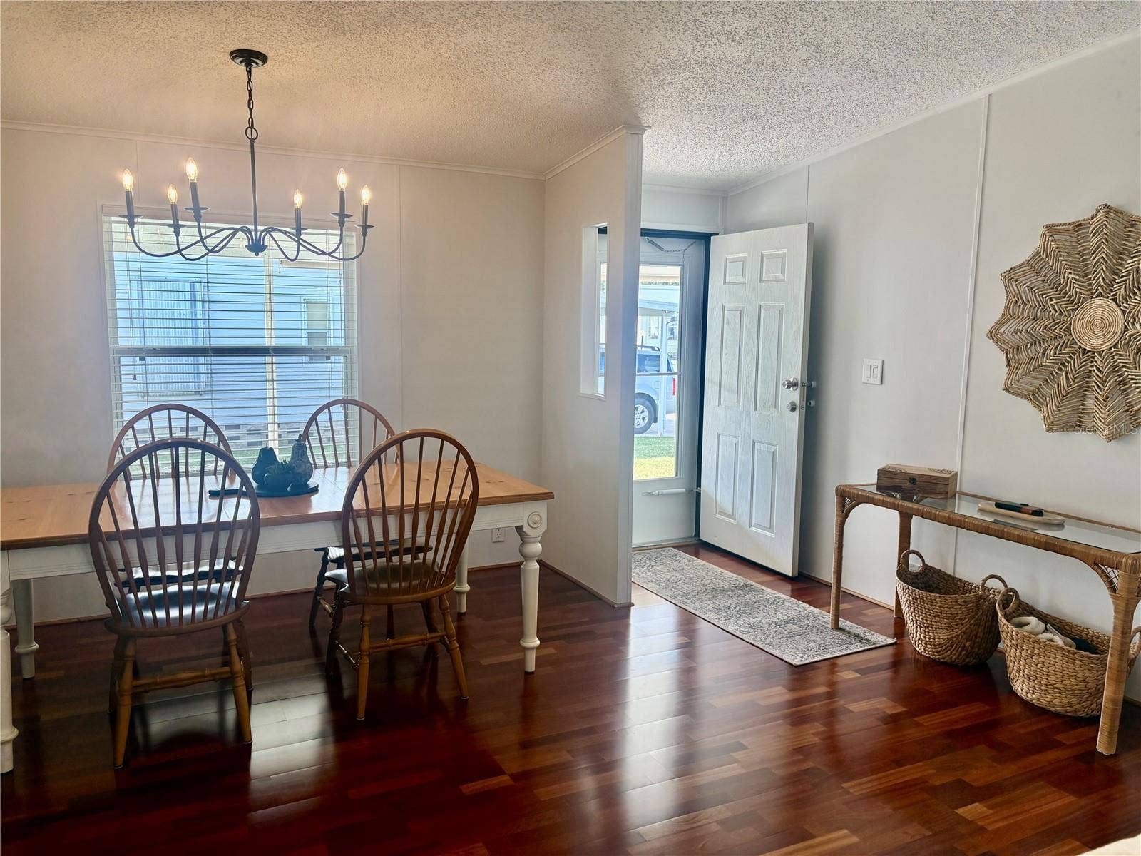 5707 45TH STREET E, #100, Bradenton, FL 34203 Dining Area