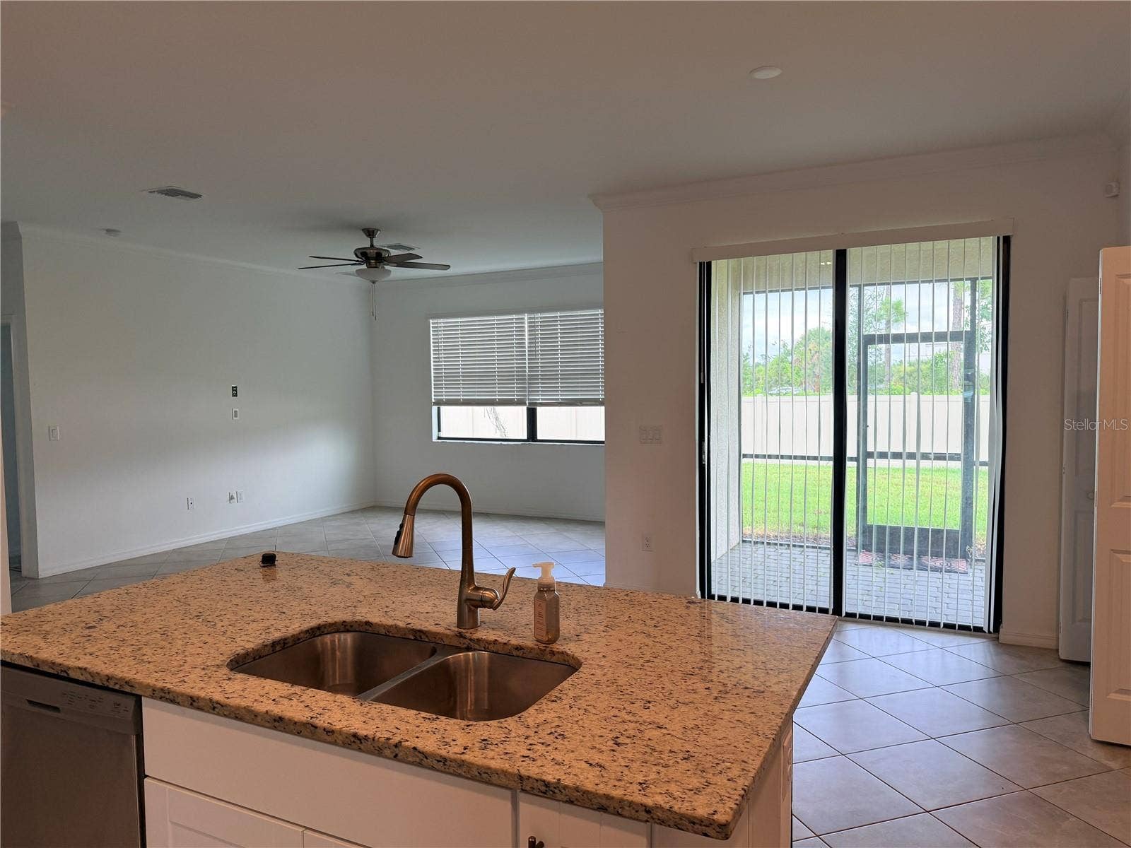19500 FISHHAWK TRAIL, Venice, FL 34293 19500 FISHHAWK TRAIL, Venice, FL 34293
