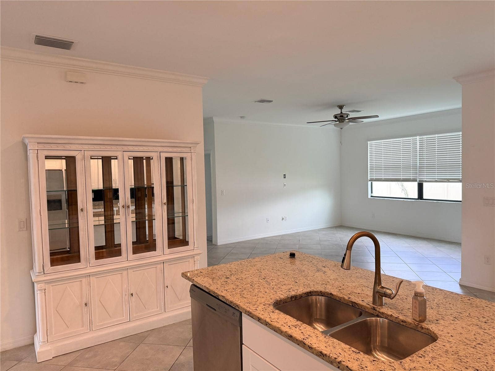 19500 FISHHAWK TRAIL, Venice, FL 34293 19500 FISHHAWK TRAIL, Venice, FL 34293