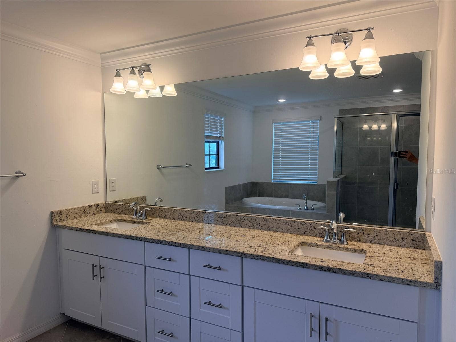 19500 FISHHAWK TRAIL, Venice, FL 34293 19500 FISHHAWK TRAIL, Venice, FL 34293