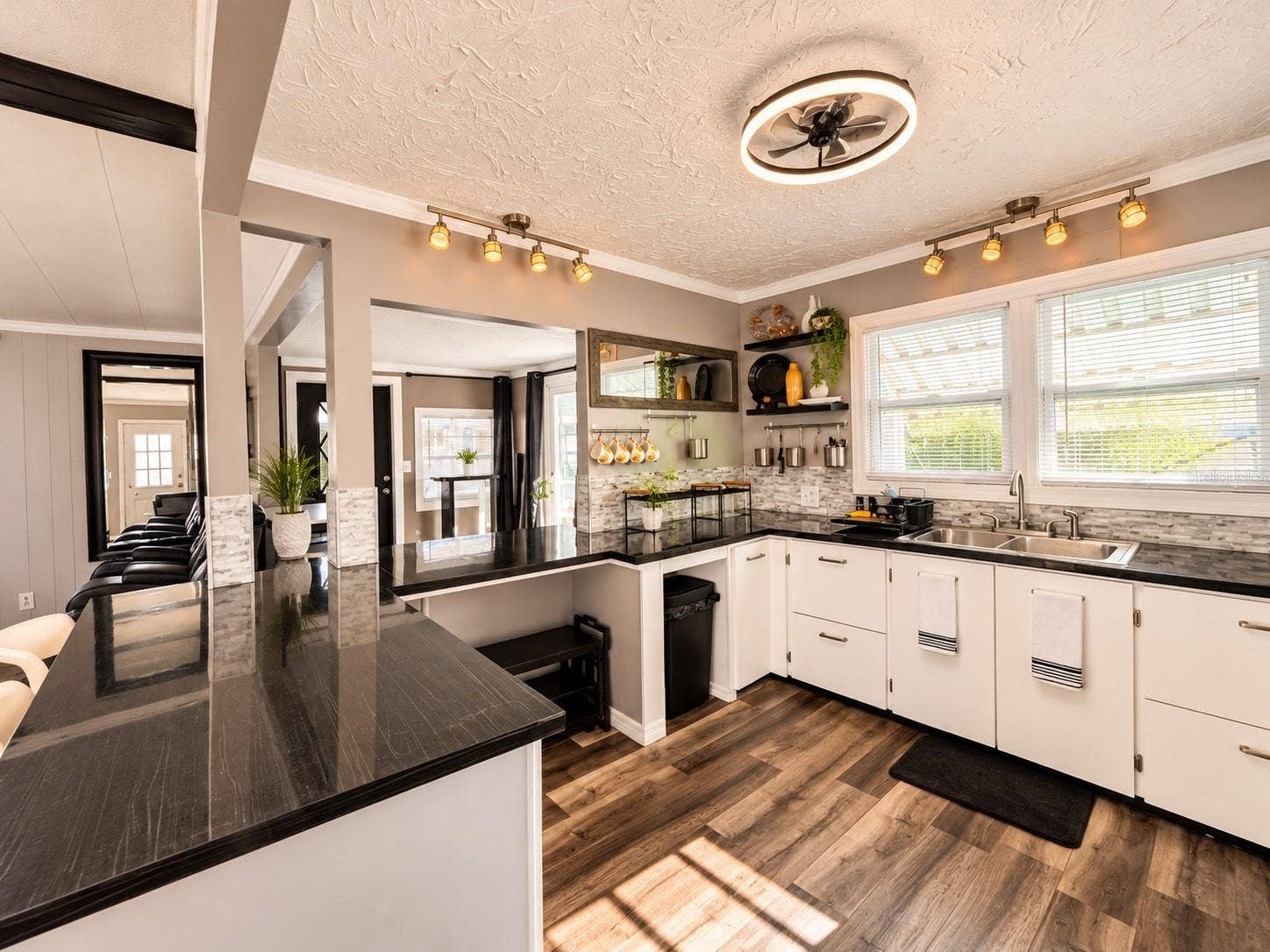 6912 MARLIN LANE, Bradenton, FL 34207 6912 MARLIN LANE, Bradenton, FL 34207