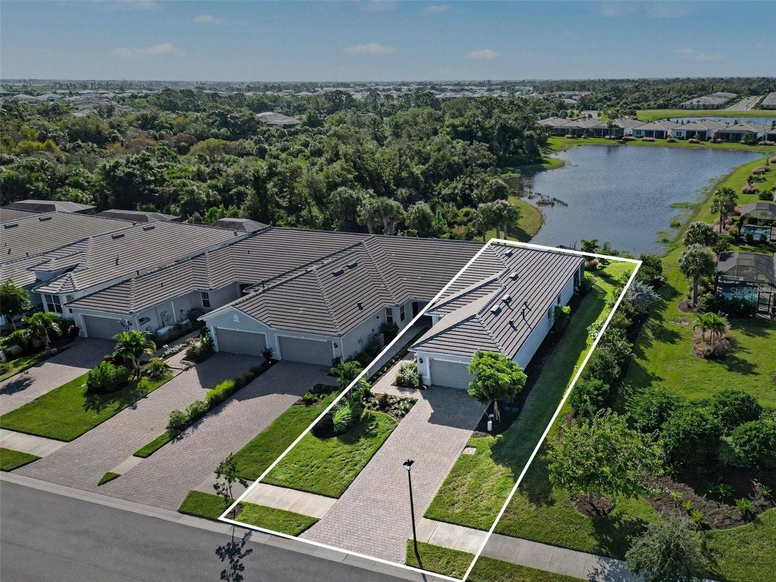9945 BRIGHT WATER DRIVE, Englewood, FL 34223 9945 BRIGHT WATER DRIVE, Englewood, FL 34223