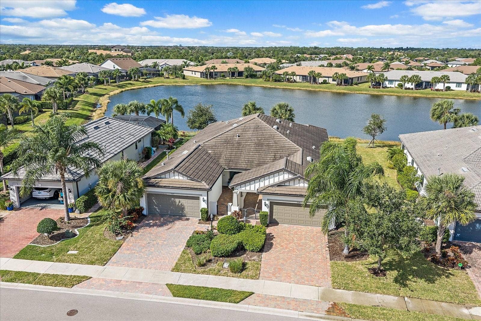 7022 HOLBROOK COVE, Lakewood Ranch, FL 34202 7022 HOLBROOK COVE, Lakewood Ranch, FL 34202