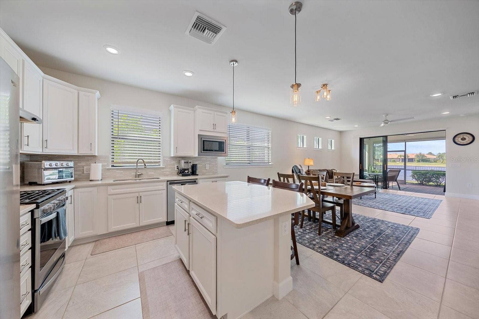 7022 HOLBROOK COVE, Lakewood Ranch, FL 34202 7022 HOLBROOK COVE, Lakewood Ranch, FL 34202