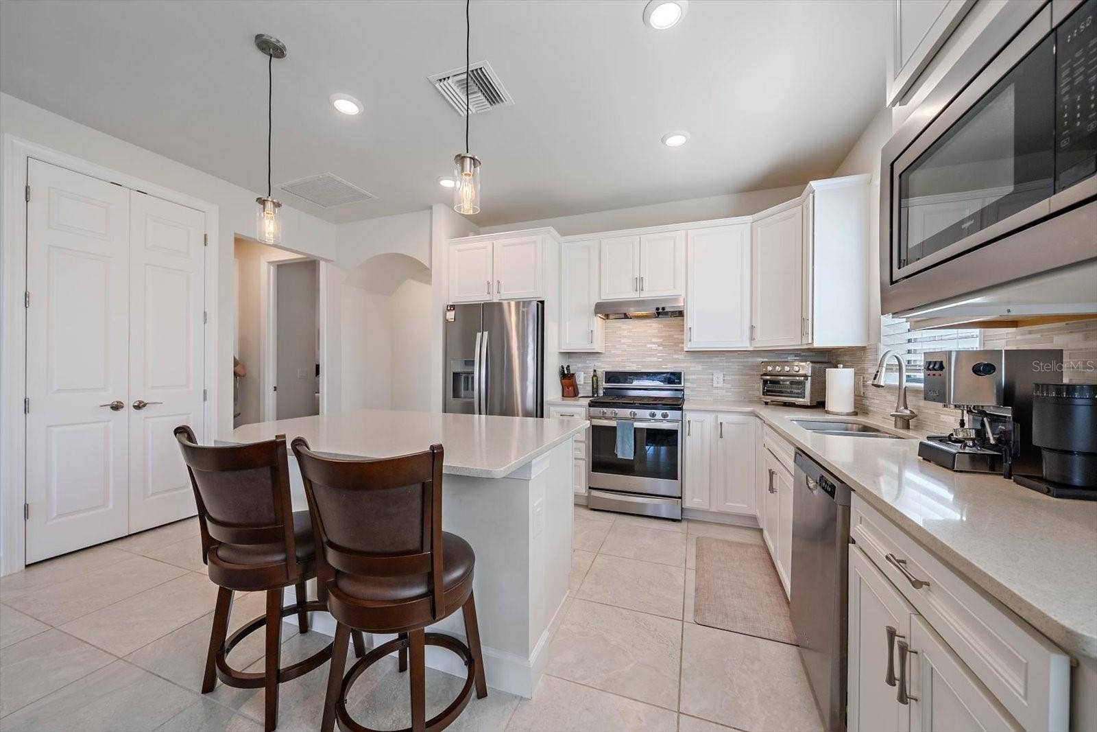 7022 HOLBROOK COVE, Lakewood Ranch, FL 34202 7022 HOLBROOK COVE, Lakewood Ranch, FL 34202