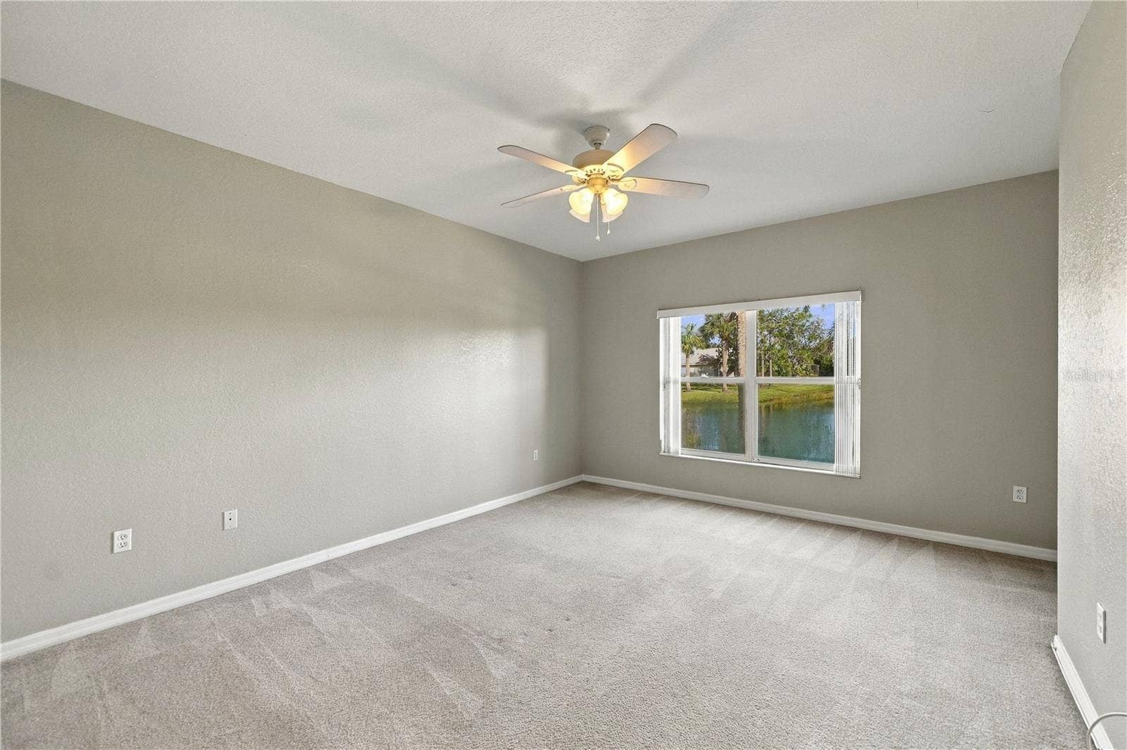 7617 SWEETBAY CIRCLE, Bradenton, FL 34203 7617 SWEETBAY CIRCLE, Bradenton, FL 34203