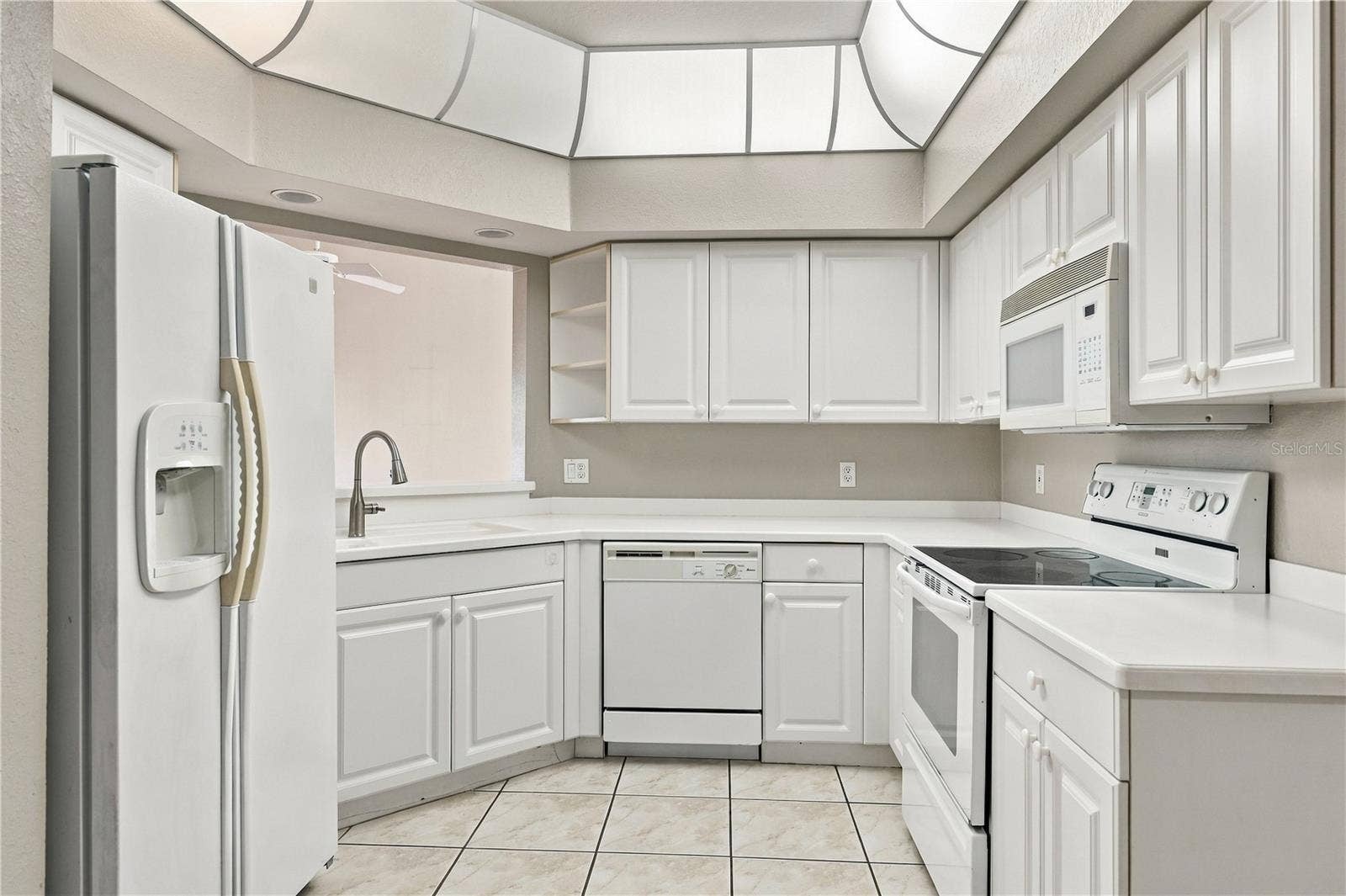 7617 SWEETBAY CIRCLE, Bradenton, FL 34203 7617 SWEETBAY CIRCLE, Bradenton, FL 34203