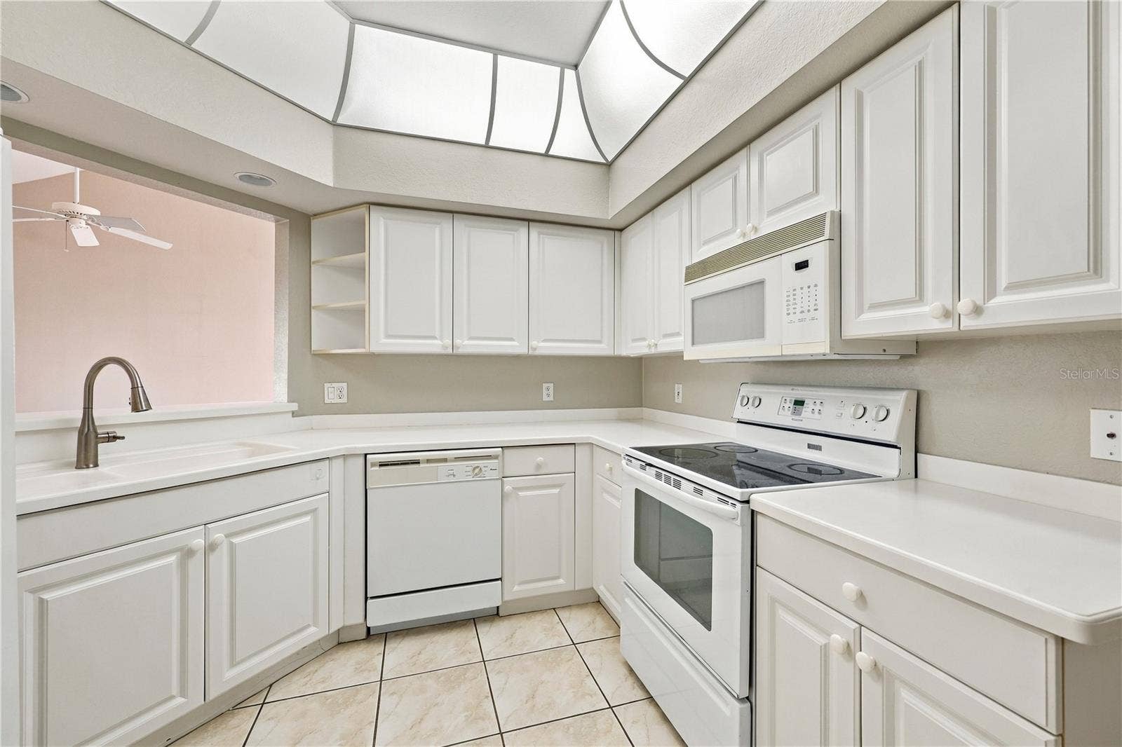 7617 SWEETBAY CIRCLE, Bradenton, FL 34203 7617 SWEETBAY CIRCLE, Bradenton, FL 34203