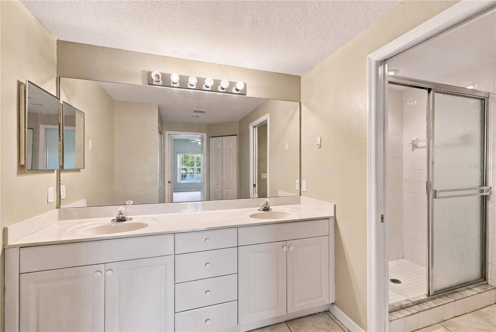 7617 SWEETBAY CIRCLE, Bradenton, FL 34203 7617 SWEETBAY CIRCLE, Bradenton, FL 34203