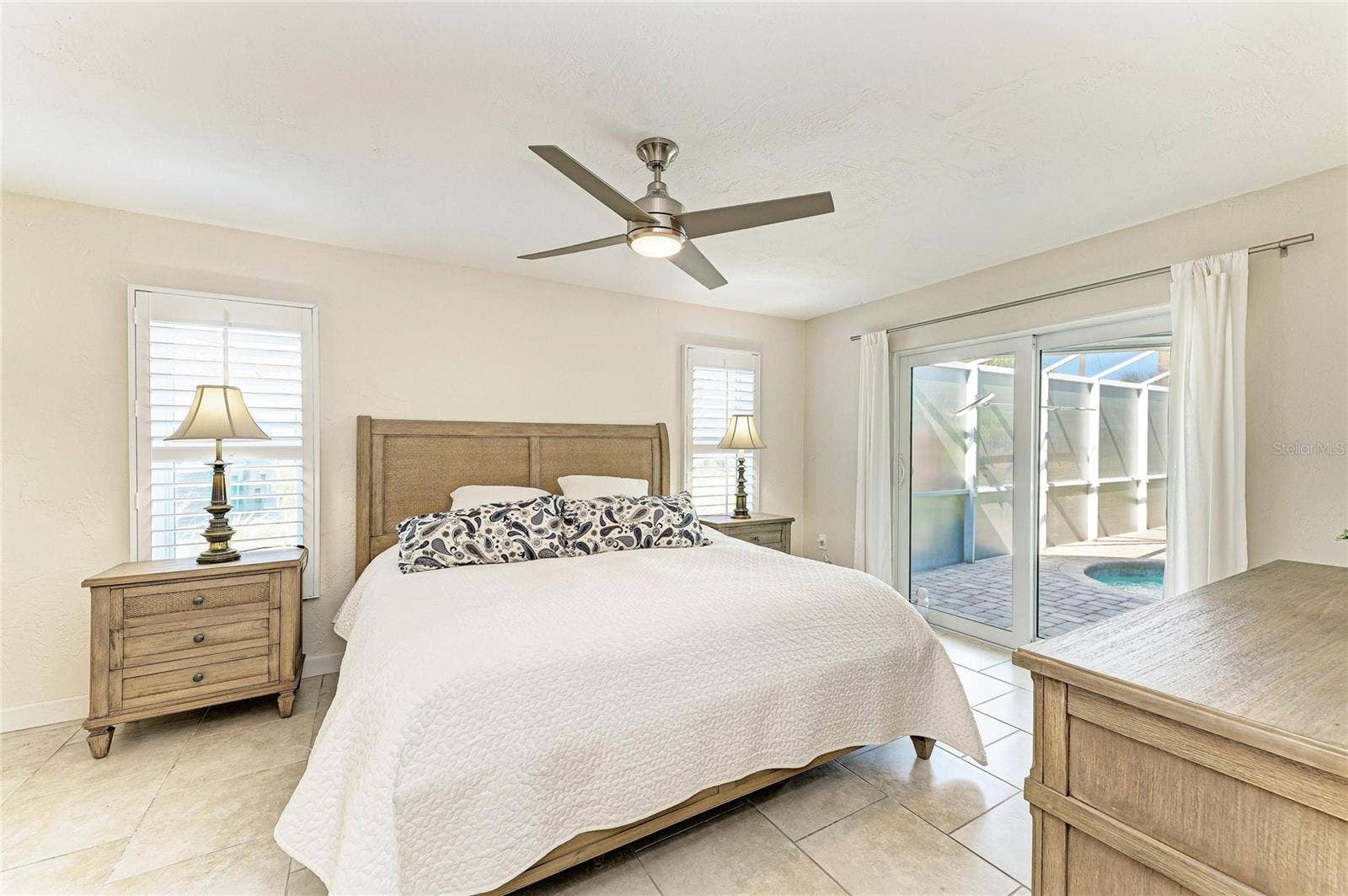 2360 ARBORFIELD LANE, Sarasota, FL 34235 2360 ARBORFIELD LANE, Sarasota, FL 34235