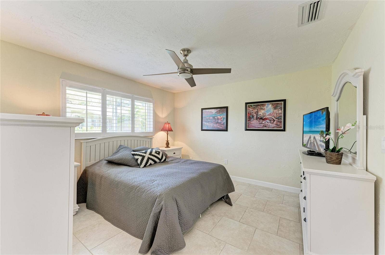 2360 ARBORFIELD LANE, Sarasota, FL 34235 2360 ARBORFIELD LANE, Sarasota, FL 34235
