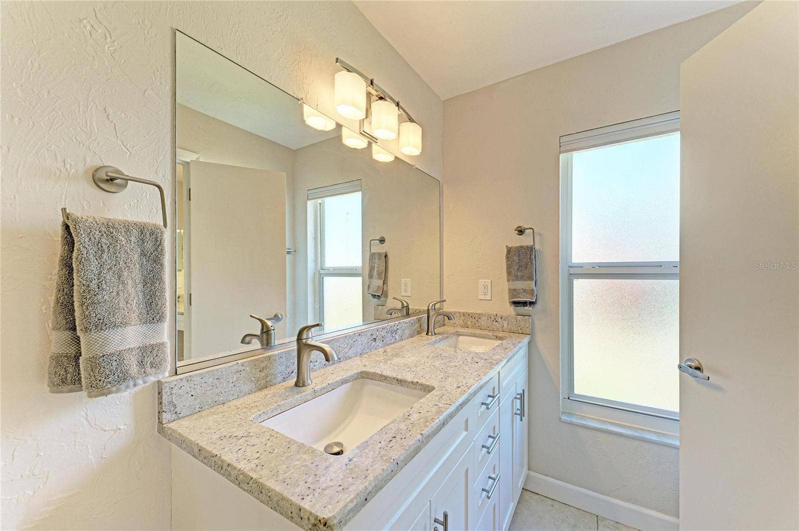 2360 ARBORFIELD LANE, Sarasota, FL 34235 2360 ARBORFIELD LANE, Sarasota, FL 34235