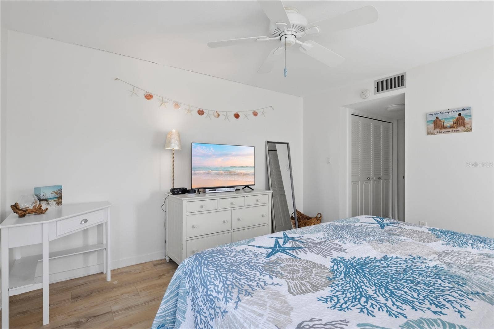 4307 GULF DRIVE, #206, Holmes Beach, FL 34217 4307 GULF DRIVE, #206, Holmes Beach, FL 34217
