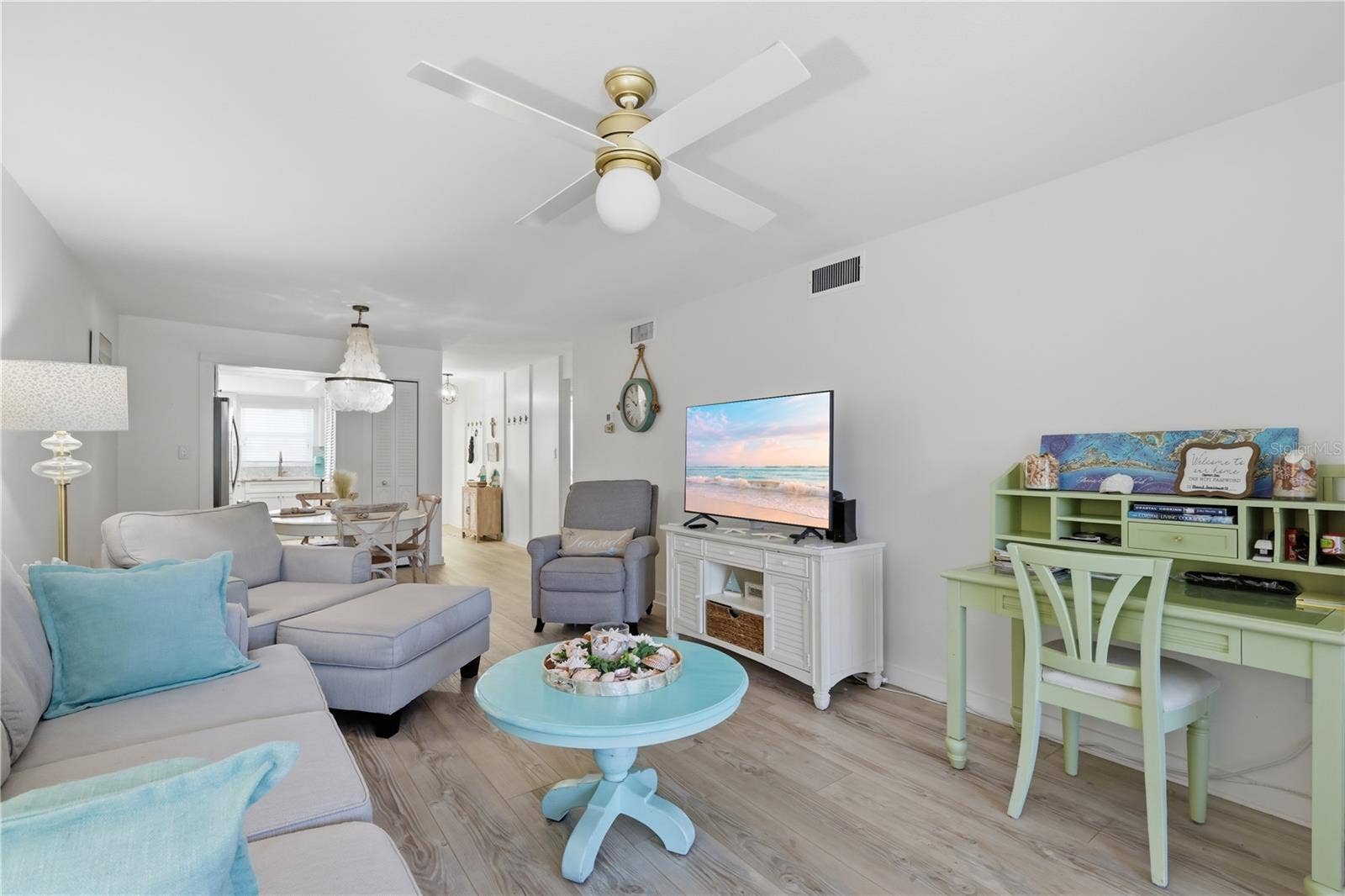 4307 GULF DRIVE, #206, Holmes Beach, FL 34217 4307 GULF DRIVE, #206, Holmes Beach, FL 34217